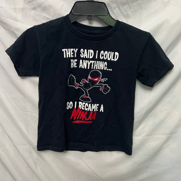 Set of 2 Boys Size Medium (8) t-shirts - Picture 1 of 6